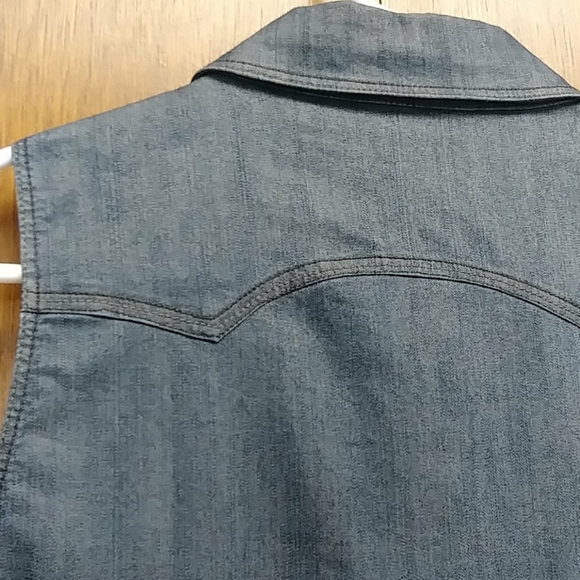 GUESS denim button down top - Picture 5 of 6